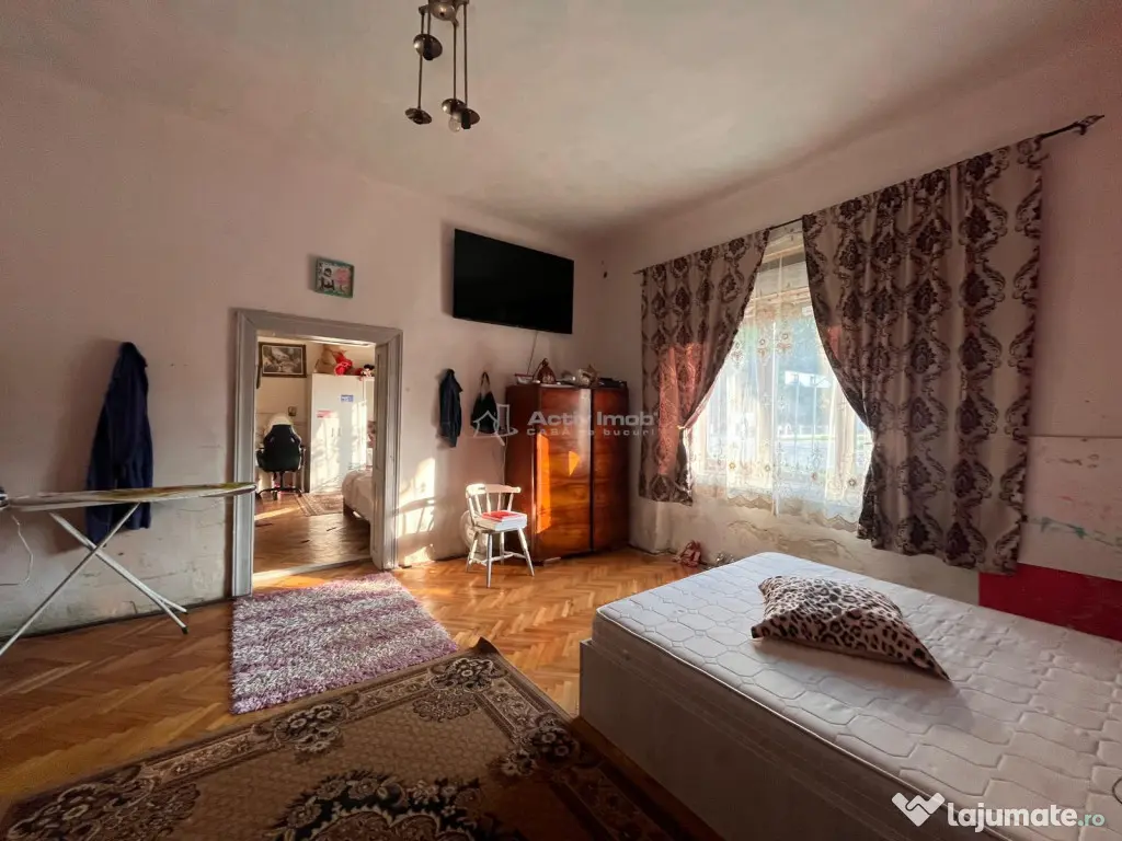 Sacu, Casa 426 Mp. Construiti, 6.500 Mp. Teren