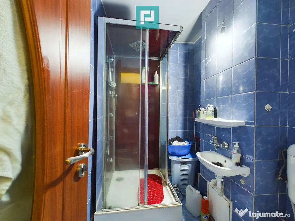 Apartament panoramic cu 4 camere zona 300 