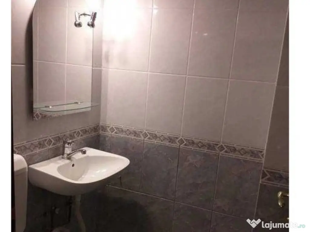 Apartament 3 camere zona Nerva Traian 