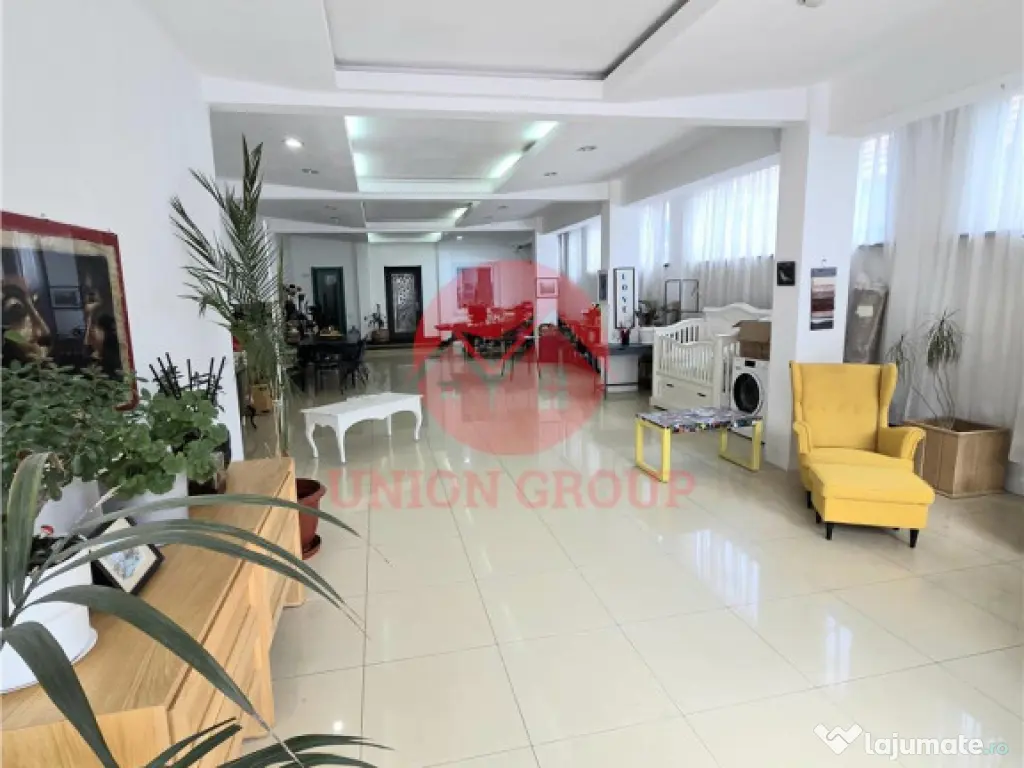 Spatiu Comercial 170 mp cu Vad - Renovat Complet