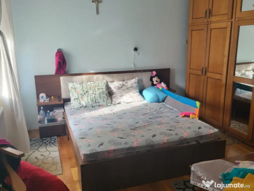 Casă situată în zona Palas din cărămidă 