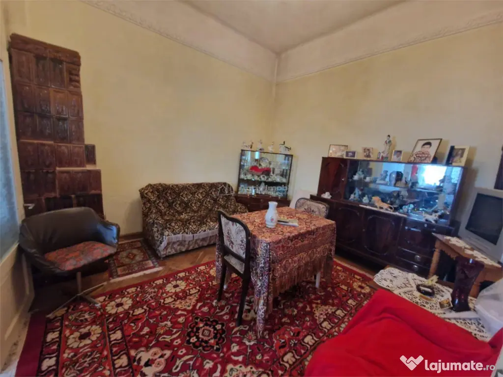 Ramnicu Valcea - Biblioteca Judeteana - casa - 3 camere - cu 