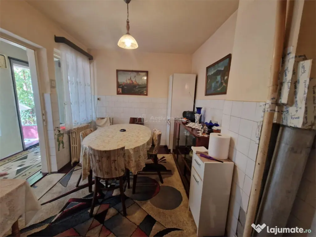 Ramnicu Valcea - Biblioteca Judeteana - casa - 3 camere - cu 