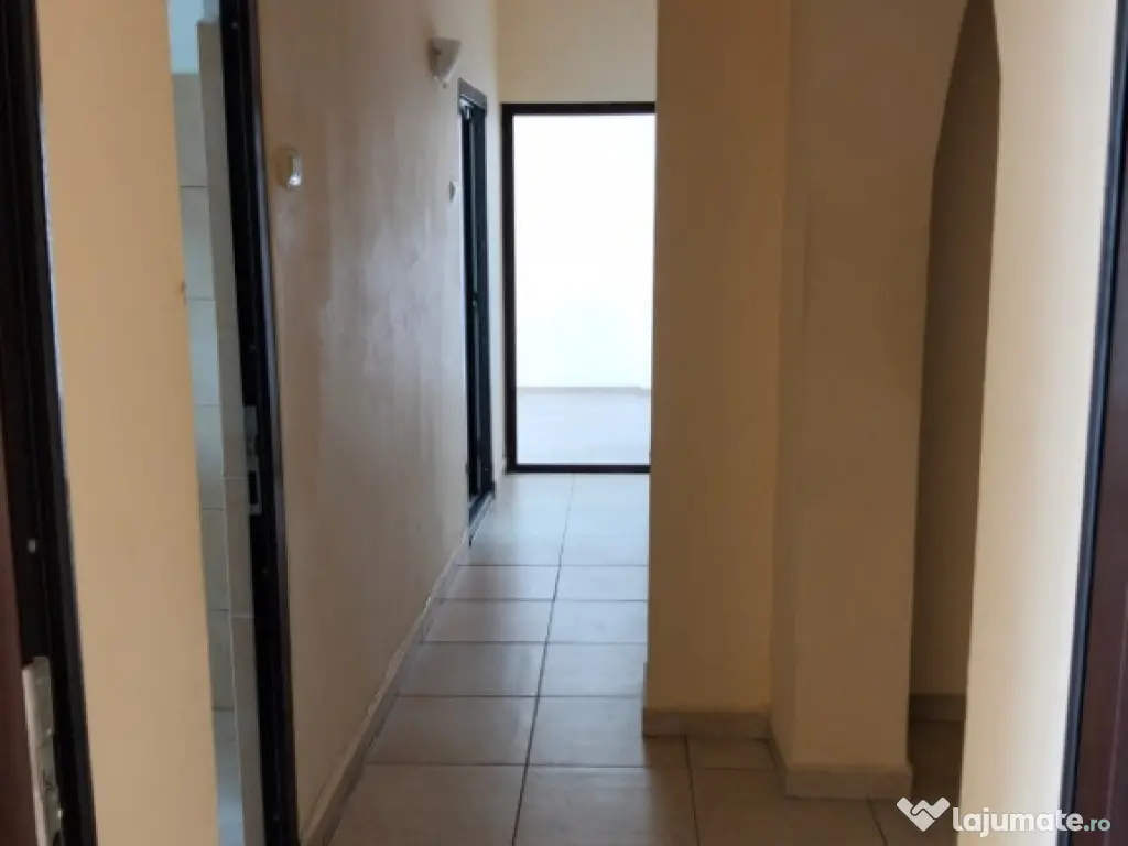 Apartament 3 camere Pacurari la bulevard 