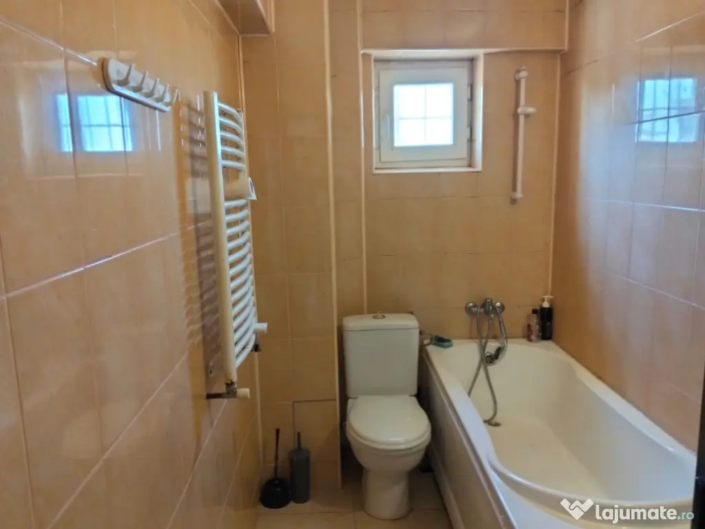 Apartament 3 camere Pacurari la bulevard 