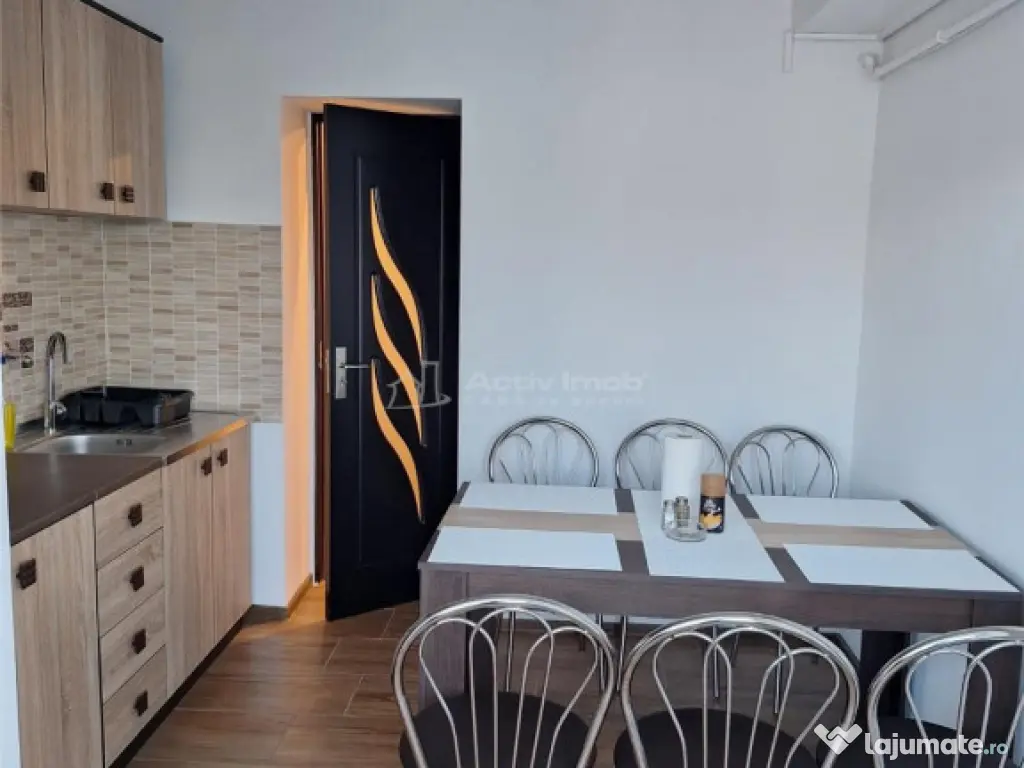 Apartament 3 camere de inchiriat CFR Str IC Bratianu 