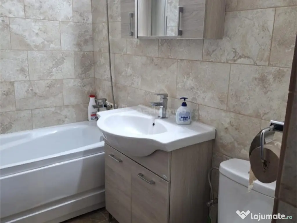 Apartament 3 camere de inchiriat CFR Str IC Bratianu 
