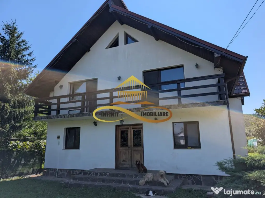 Casă în Traian, poziție excelentă! 