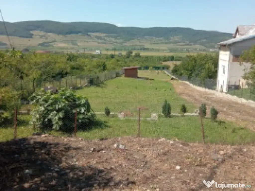 Teren intravilan 2177 mp Sieu Magherus