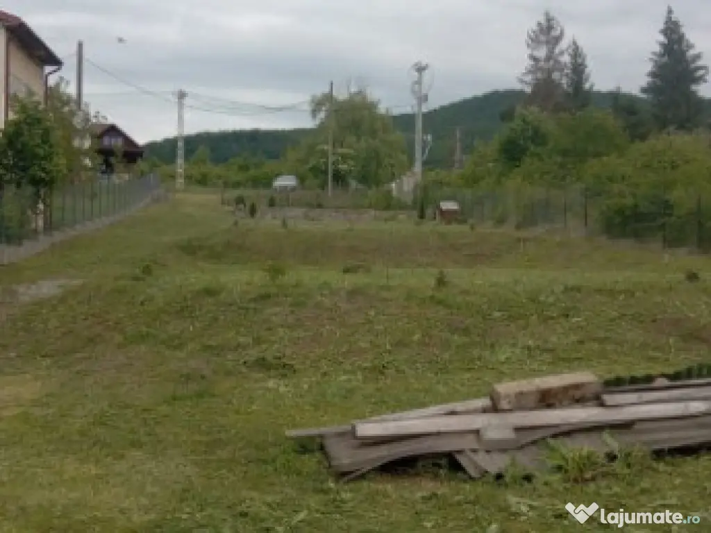 Teren intravilan 2177 mp Sieu Magherus