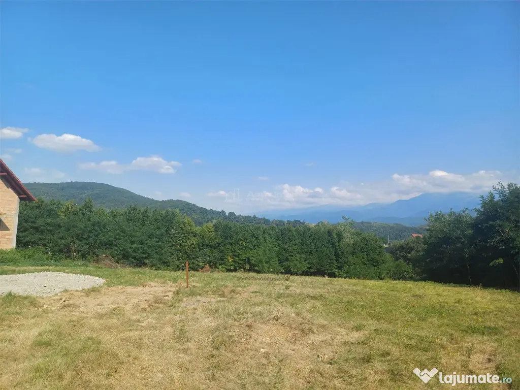 Teren 1344 mp de cu autorizatie de constructie str Cindrel 