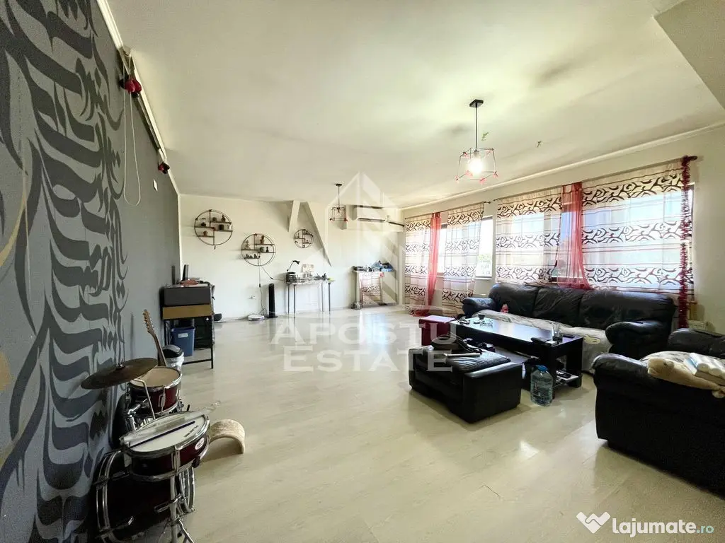 Apartament cu 4 camere decomandat, 106 mp, Calea Torontal...