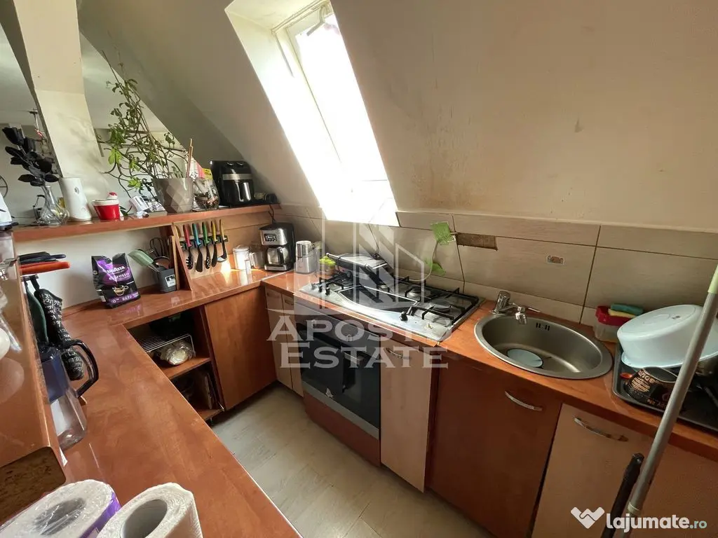 Apartament cu 4 camere decomandat, 106 mp, Calea Torontal...