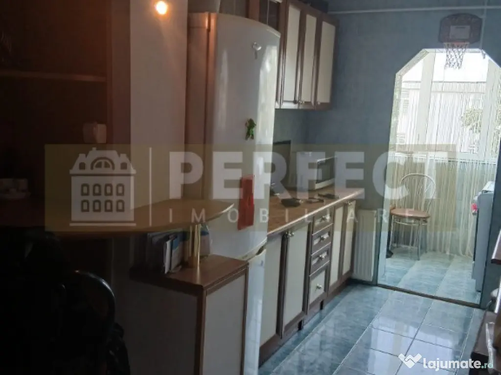 PALTINIS, 3 camere DECOMANDAT, AN 1986!! Pret 69.999€ 