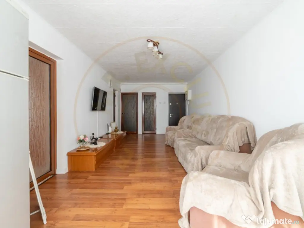 De vanzare- Apartament 3 camere Pitesti-zona Ultracentrala! 