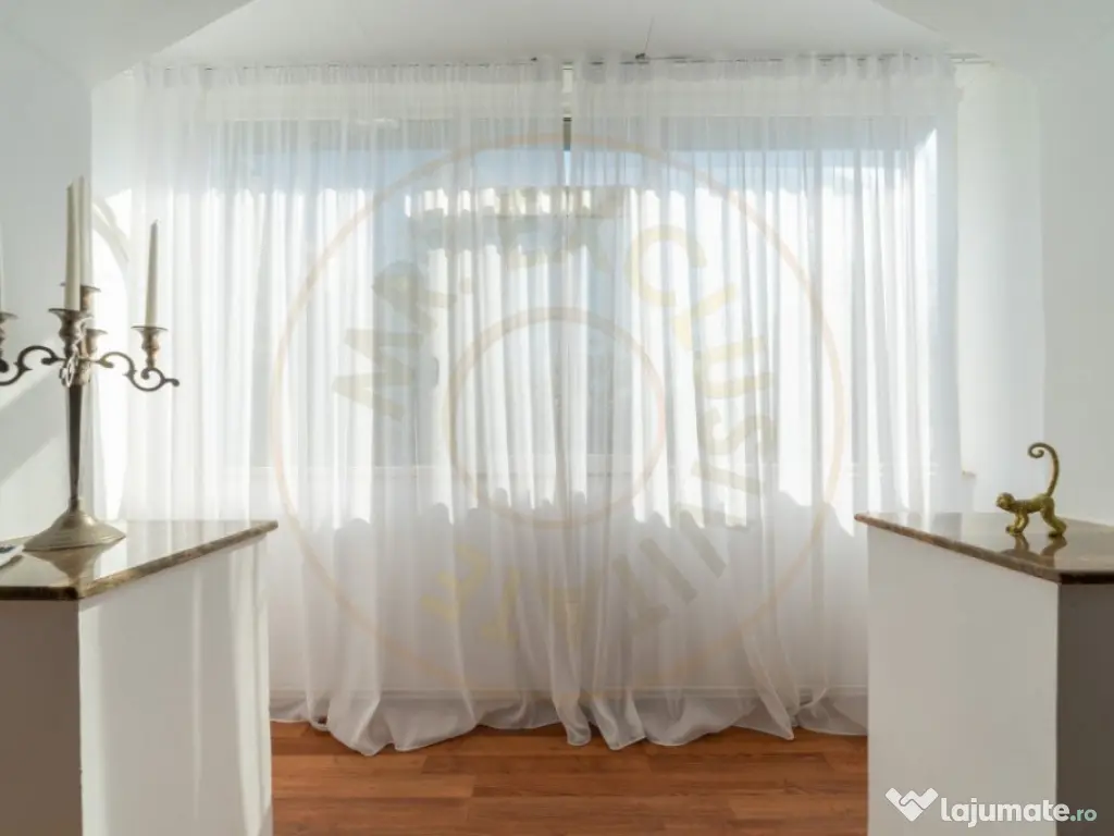 De vanzare- Apartament 3 camere Pitesti-zona Ultracentrala! 