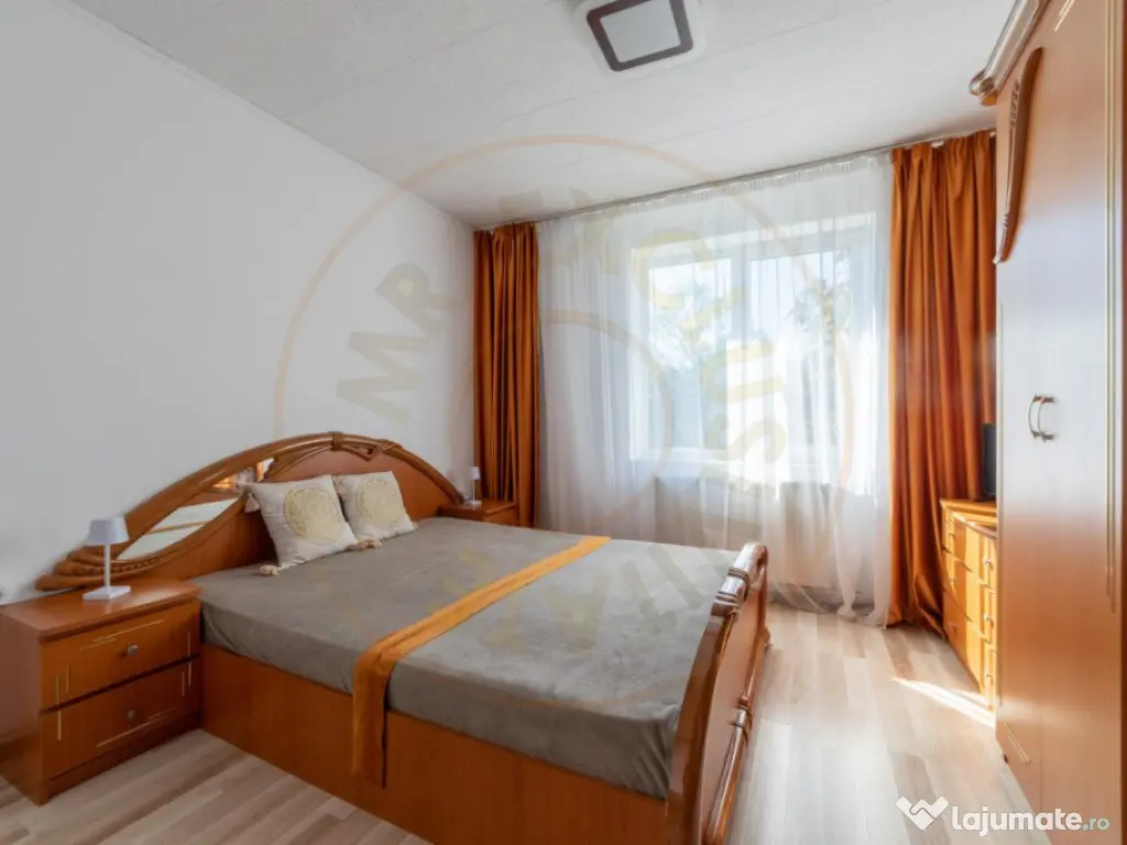 De vanzare- Apartament 3 camere Pitesti-zona Ultracentrala! 