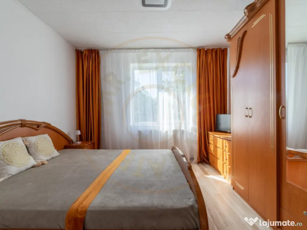 De vanzare- Apartament 3 camere Pitesti-zona Ultracentrala! 