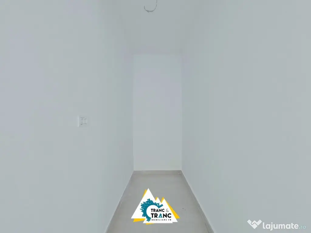 Spațiu comercial nou, de 290 mp, la prima inchiriere, pe Calea Radnei 