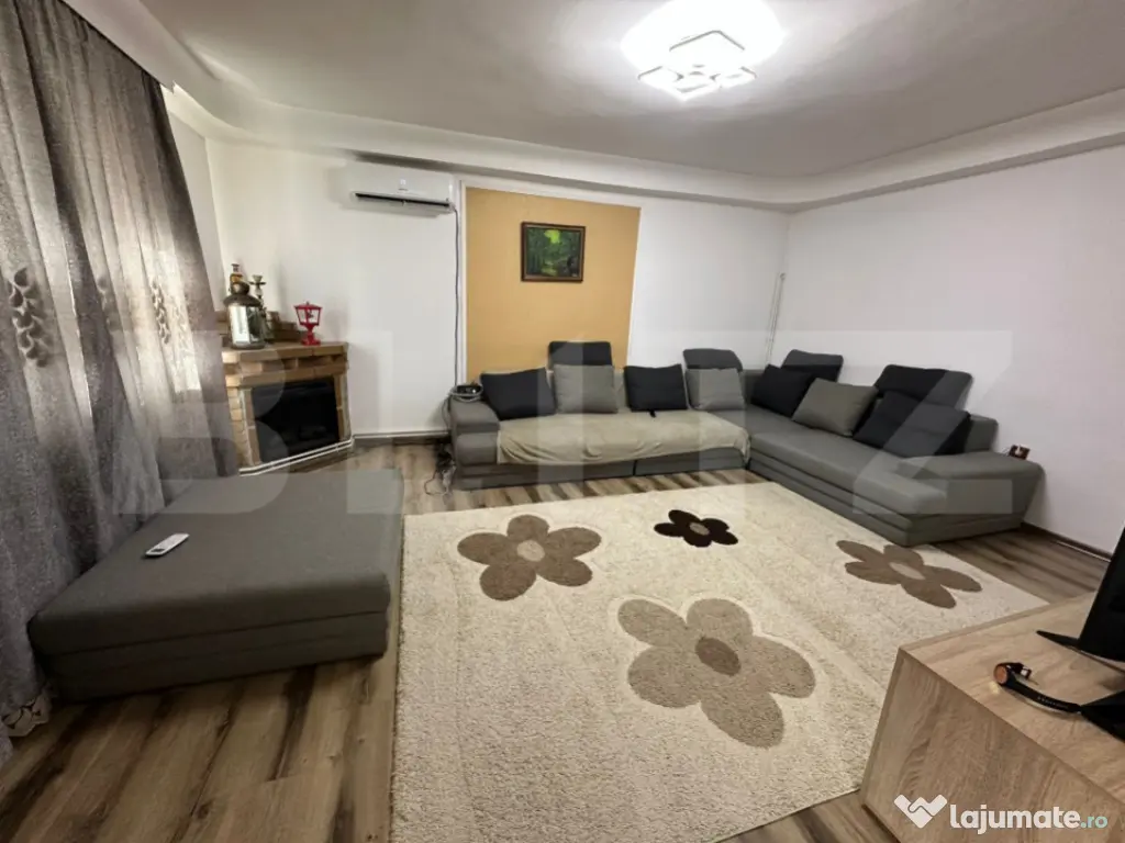 Casa de vanzare in zona Pandurasu