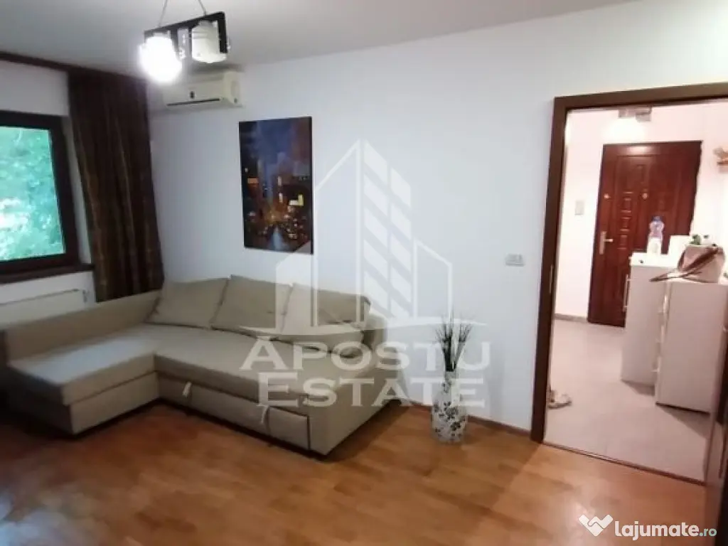 Apartament cu 3 camere, Zona Dacia