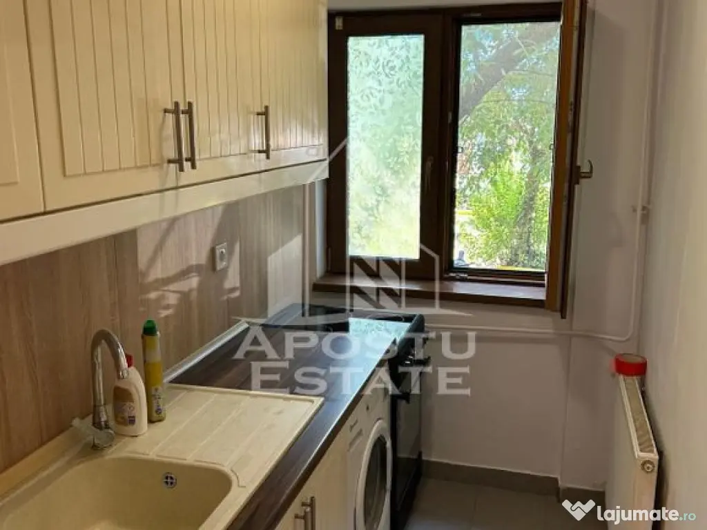 Apartament cu 3 camere, Zona Dacia