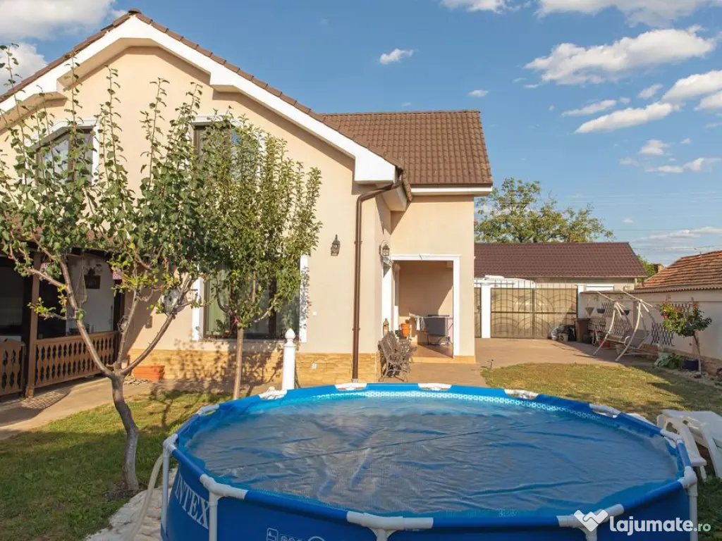 Vilă P+M, Clujului, 190 mp, teren 520 mp, singur în cur... 