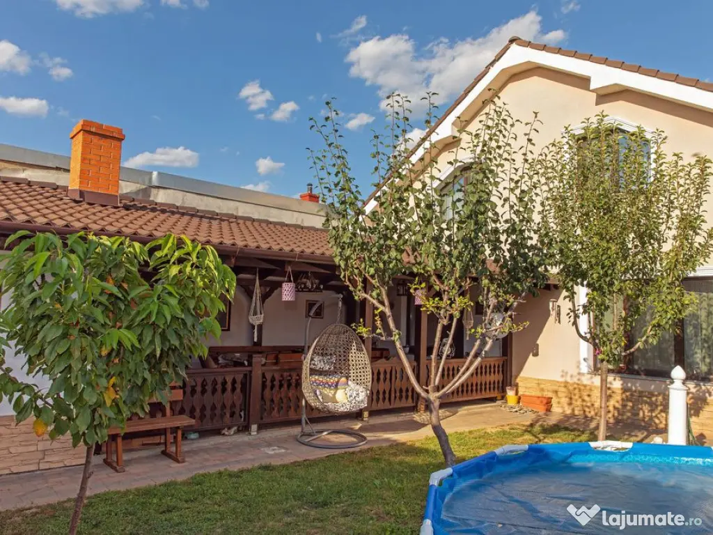 Vilă P+M, Clujului, 190 mp, teren 520 mp, singur în cur... 