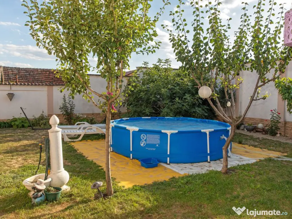 Vilă P+M, Clujului, 190 mp, teren 520 mp, singur în cur... 