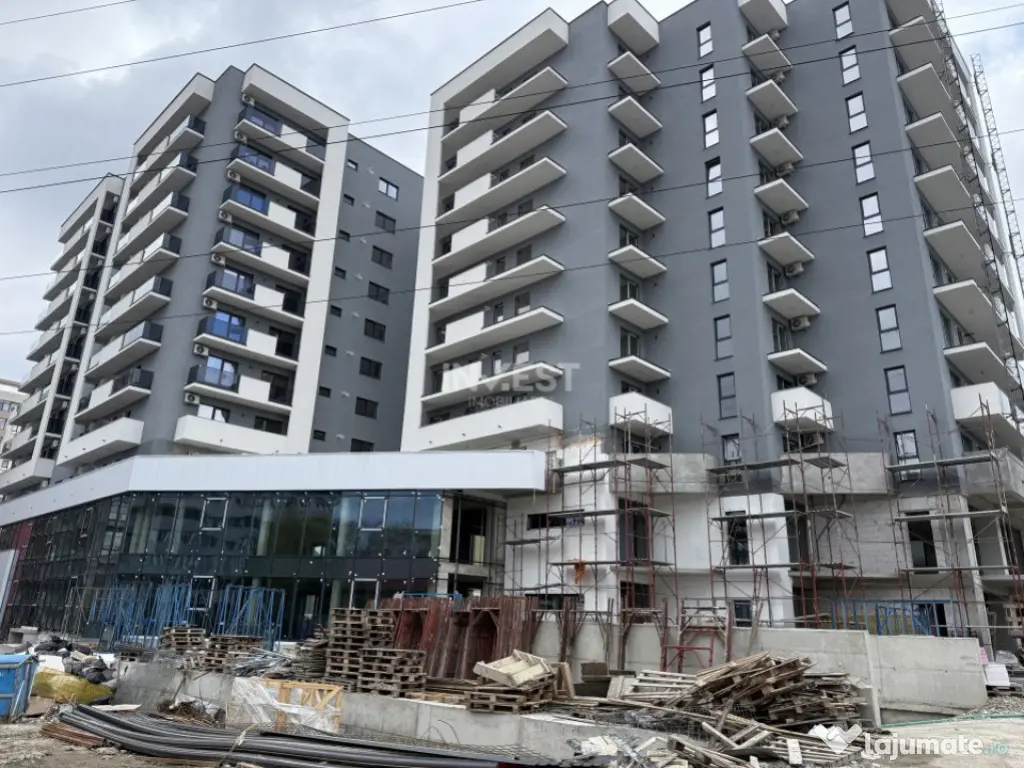 APARTAMENT 3 CAMERE , NICOLINA , DECOMANDAT , ETAJ INTERMEDI 