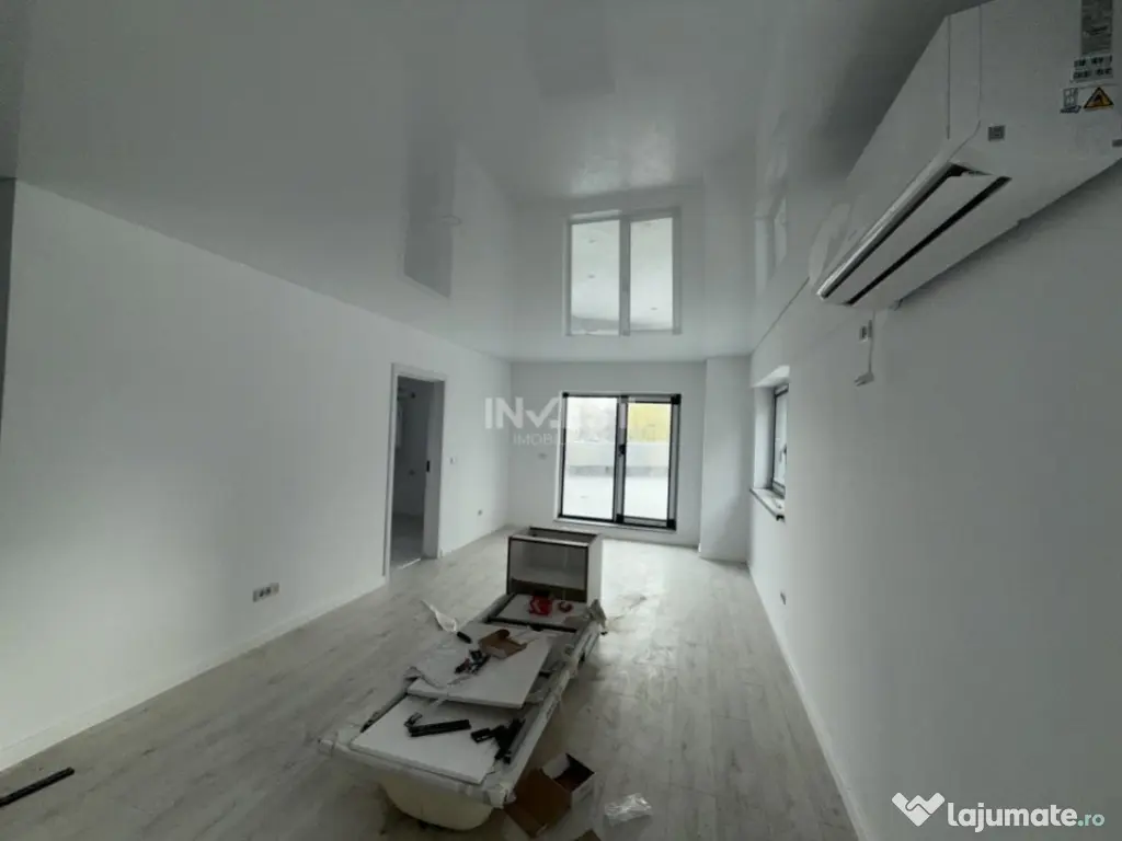 APARTAMENT 3 CAMERE , NICOLINA , DECOMANDAT , ETAJ INTERMEDI 