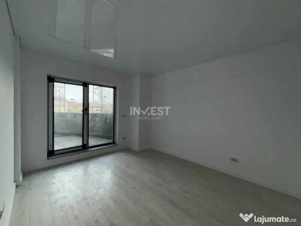 APARTAMENT 3 CAMERE , NICOLINA , DECOMANDAT , ETAJ INTERMEDI 