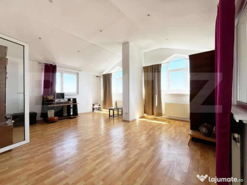 Apartament pe 3 etaje, 150 mp, terasa 40 mp, panorama, zona