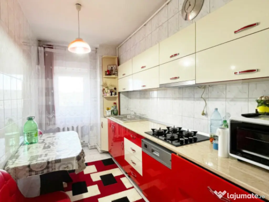 Apartament pe 3 etaje, 150 mp, terasa 40 mp, panorama, zona