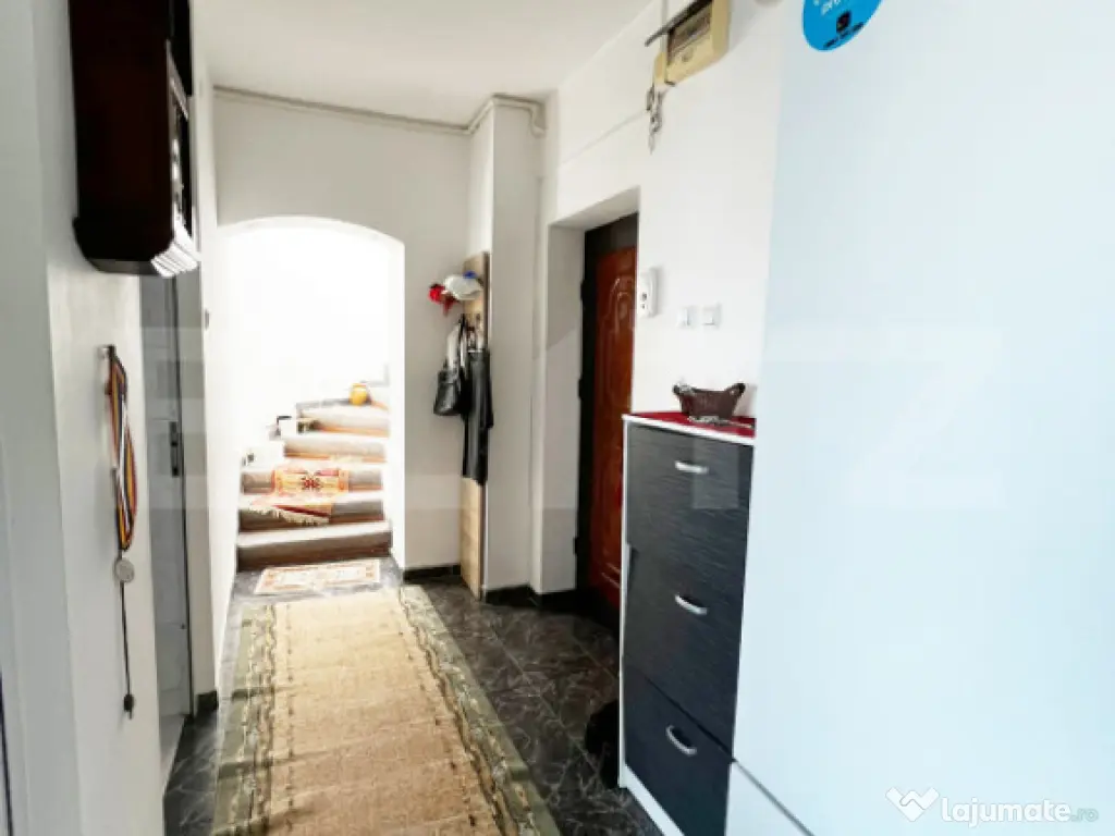 Apartament pe 3 etaje, 150 mp, terasa 40 mp, panorama, zona