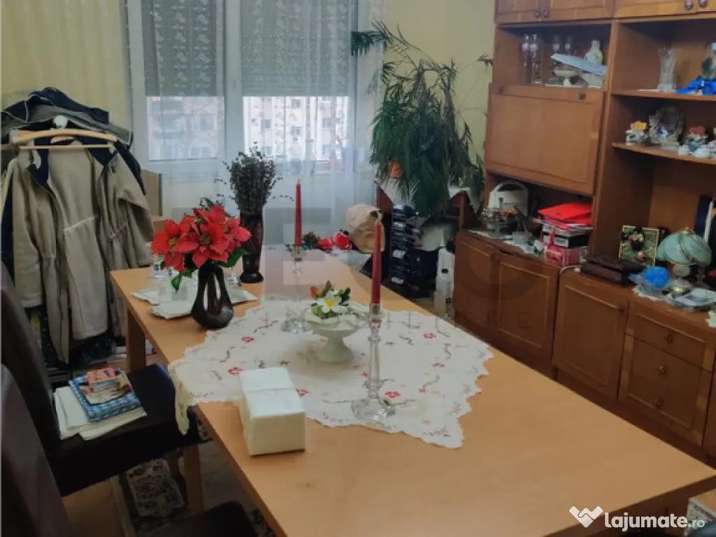 RECO . APARTAMENT 3 CAMERE , ROGERIUS 