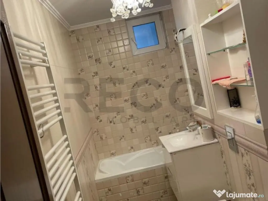 Apartament 3 camere, pe Splaiul Crisanei 