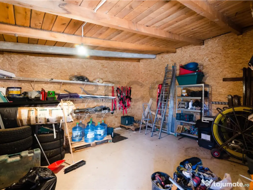 RECO Casa 3 dormitoare, piscina, strada privata, Sanmartin 