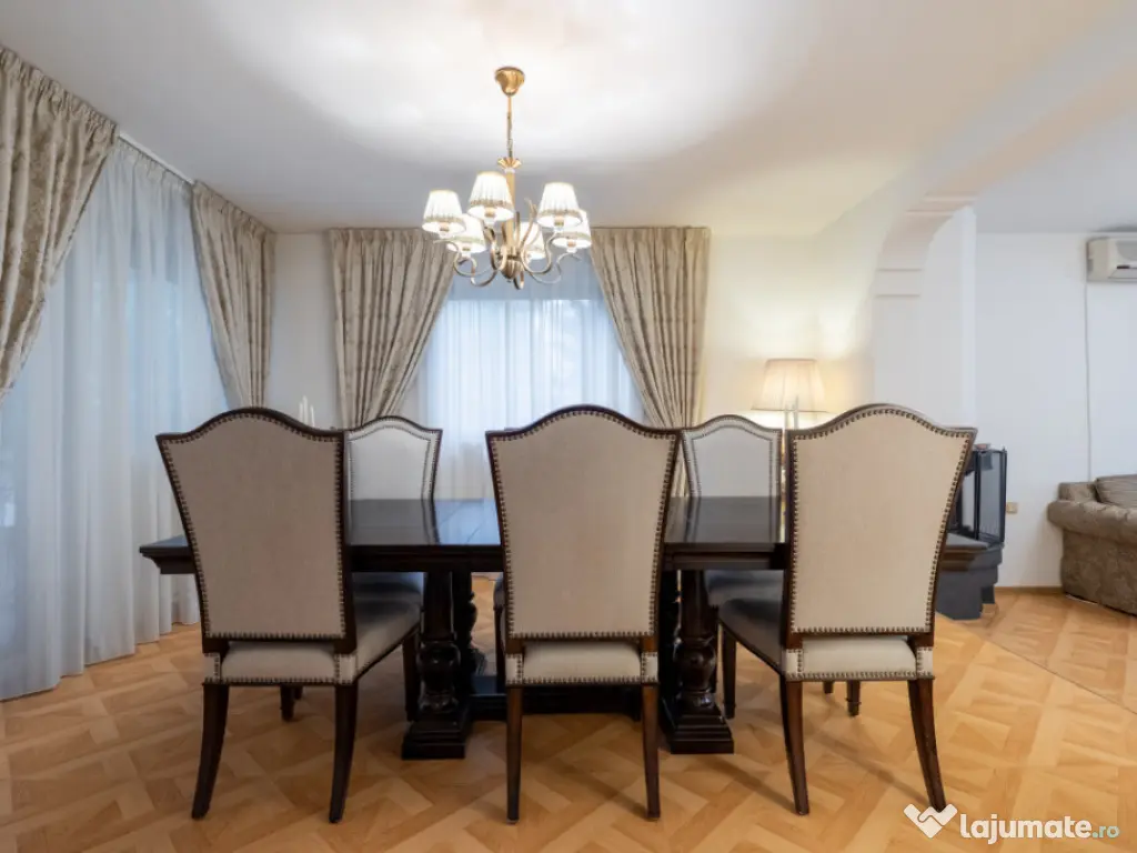 Vilă individuală cu piscină încălzită & wellness Erou 