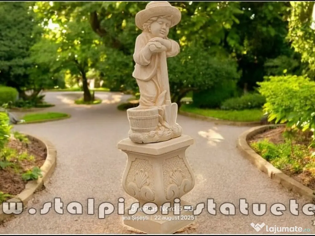 Set băiat cu hârleț pe soclu, galben patinat, model S60-S27. 