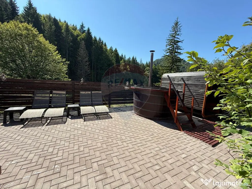 Pensiune cu 14 camere de vânzare Bucovina lângă pârti... 