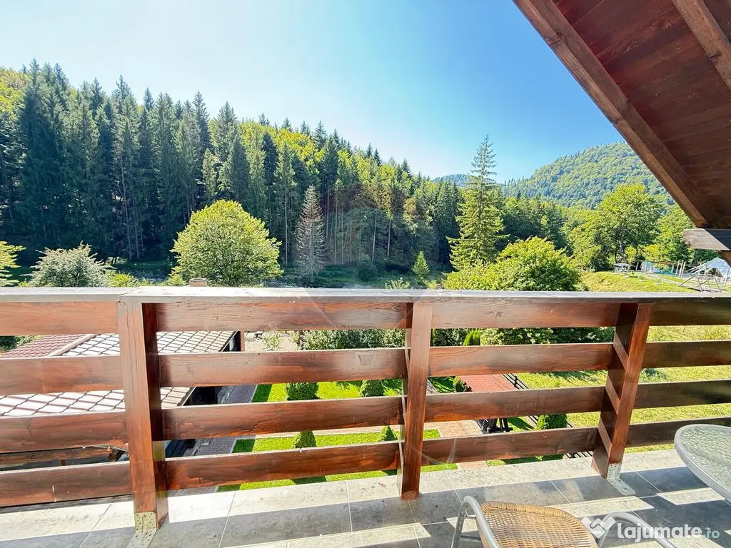 Pensiune cu 14 camere de vânzare Bucovina lângă pârti... 