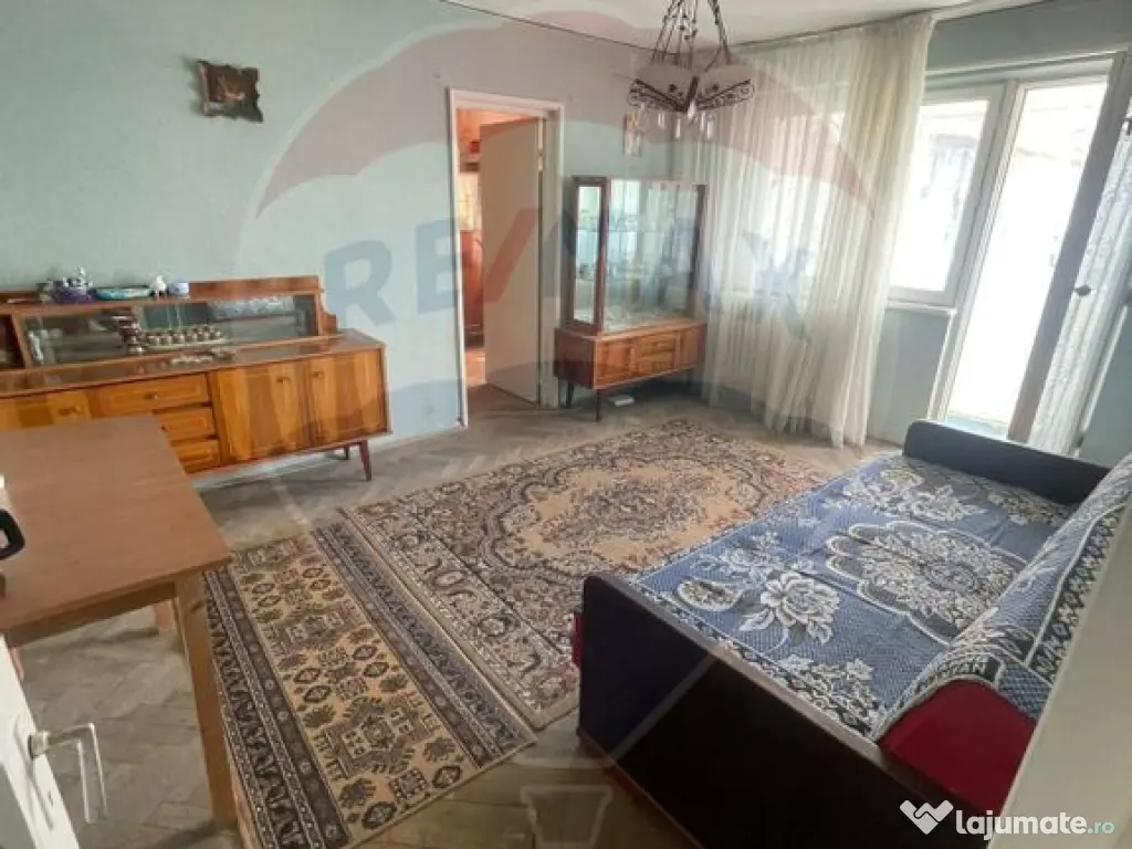 Apartament cu 2 camere de vânzare în zona Craiovita Noua 