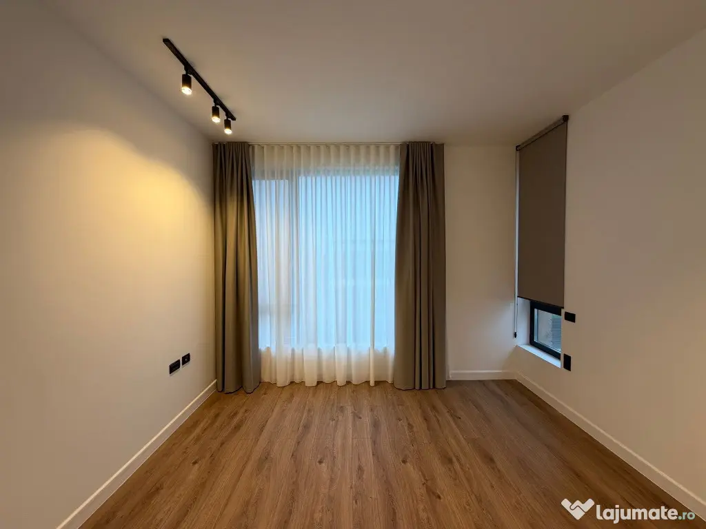 Vila 4 camere de închiriat TUNARI Școală Americana 3 min. 