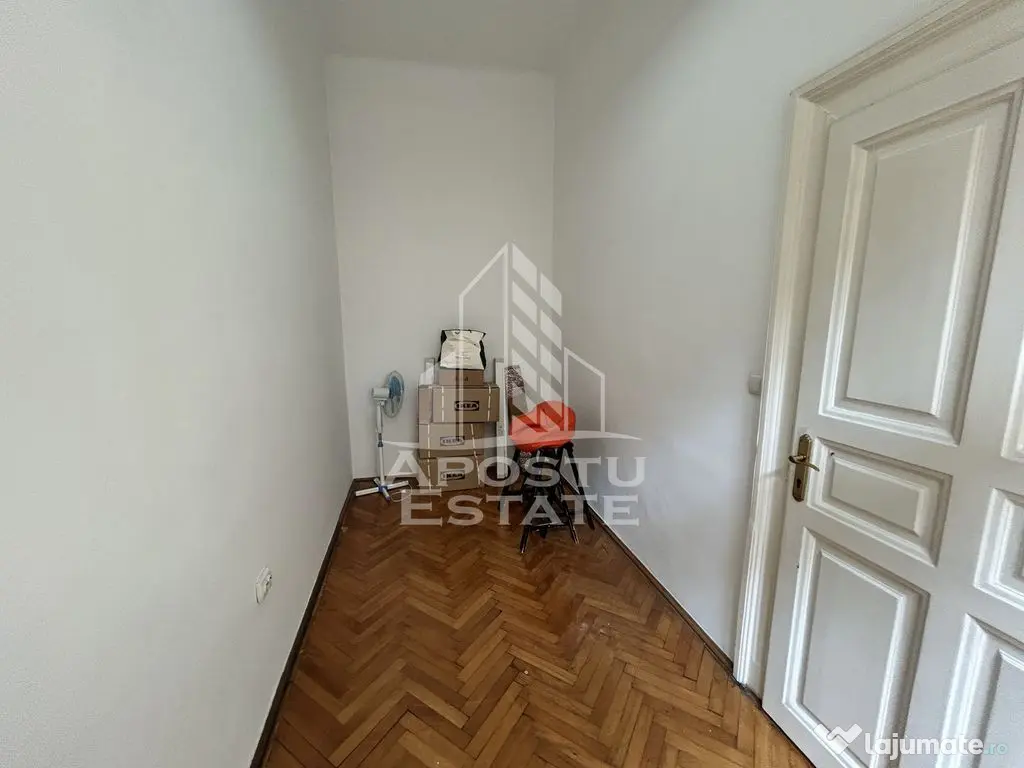 Spatiu 147 mp pentru birouri in spate la Catedrala 