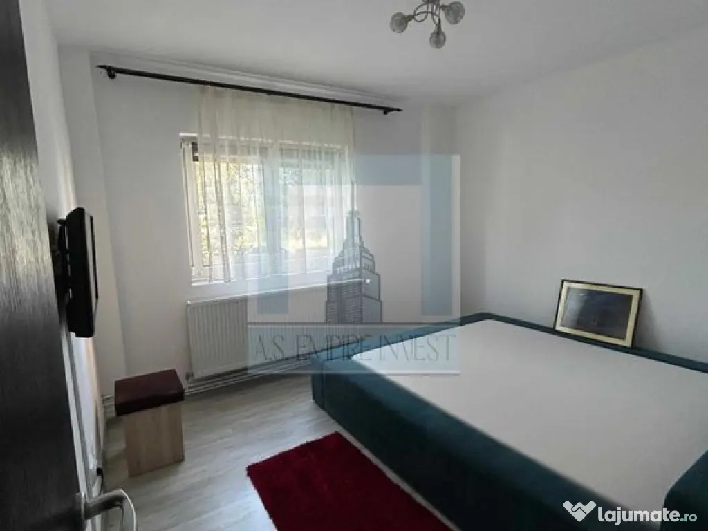 Apartament decomandat, cu 4 camere - str. Hărmanului