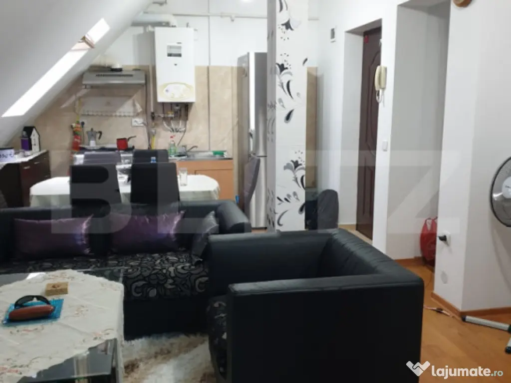 Apartament 3 camere, semidecomandat, parcare – Florești