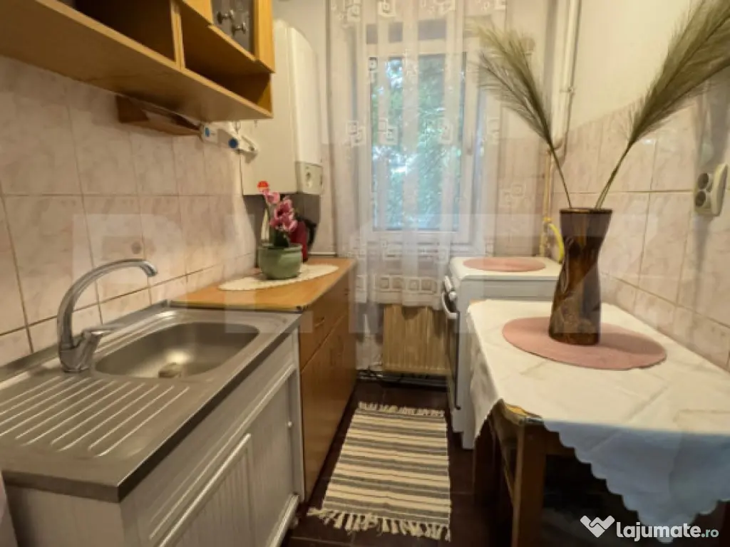 Apartament cu 2 camere, 35 mp, zona Banc Post