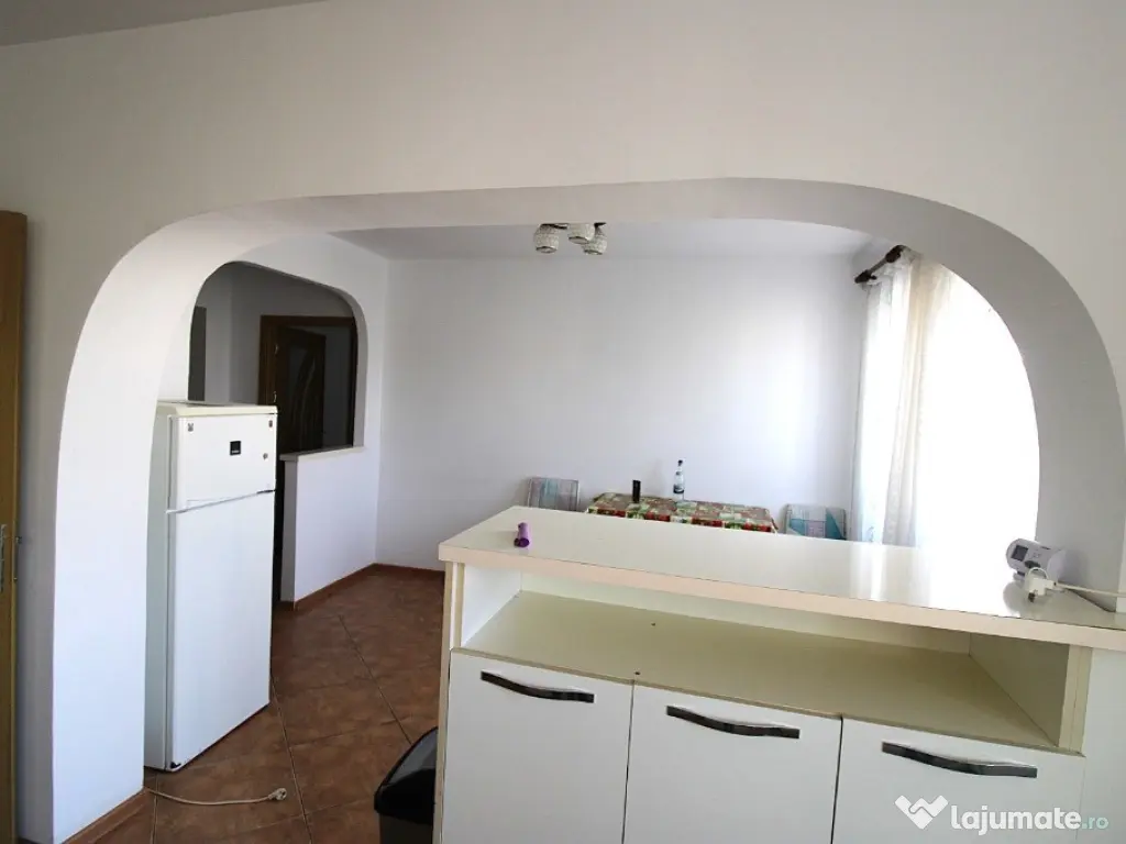Apartament cu 3 camere in zona I. C. Frimu (pe Nae Leonard) 