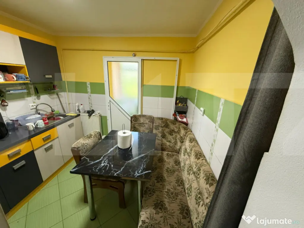 Apartament 3 camere decomandat – Central Dorohoi – Etaj